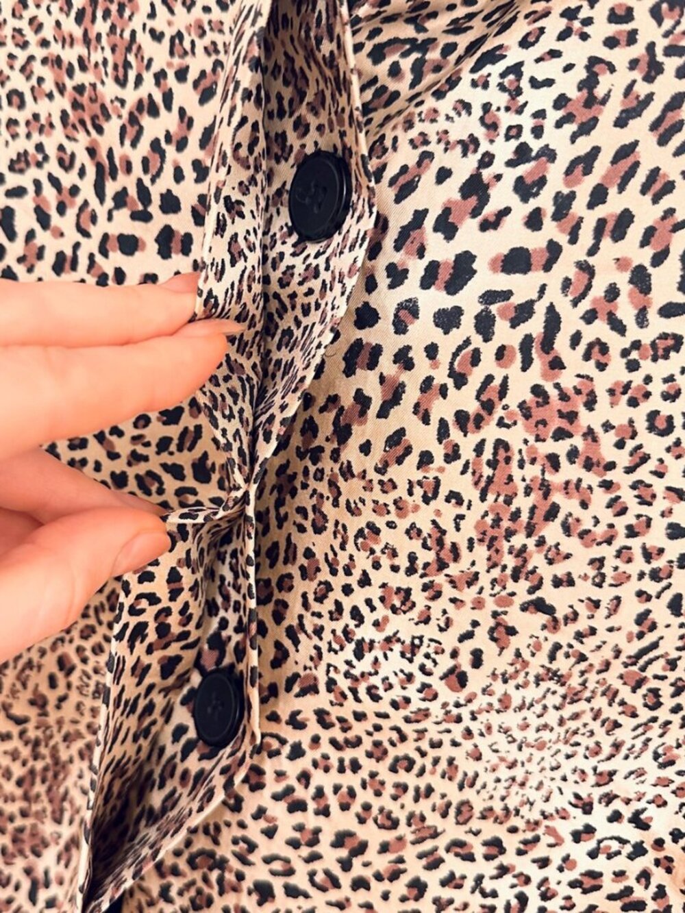 D Studio Animal Cheetah/ Leopard Print 100 % Silk Trench with Lipstic Red lining